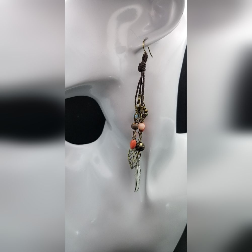 Bohemian goddess feather earrings E275